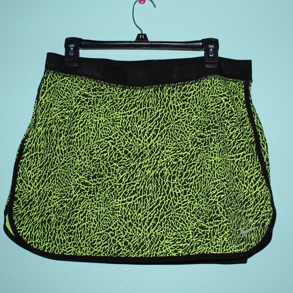 Nike athletic skirt - Picture 1 of 4